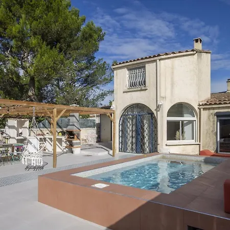 Maison Sellito 9p In Les Angles With Pool Villa